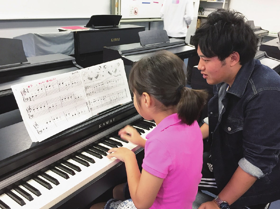 地域のピアノ教室を運営し、子どもたちを指導しよう